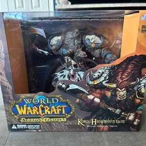 Korg Highmountain Action Figure - Gray & Brown